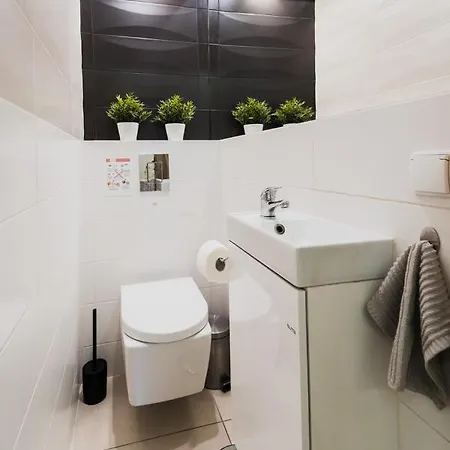 Market Square -rynek 24- Next To Town Hall- 4 - 8 Beds Appartement Wrocław